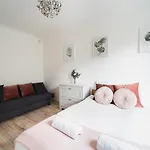 Апартаменты Old Town - 3 - 2 Bathrooms - 12 People - Parking Place Вроцлав