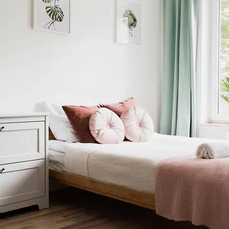 Old Town - 3 - 2 Bathrooms - 12 People - Parking Place Apartman *